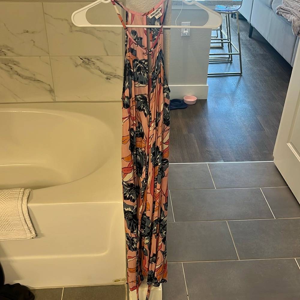 Billabong wrap beach cover up